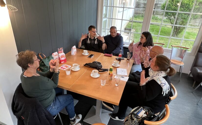 4ème café des signes à Périgueux