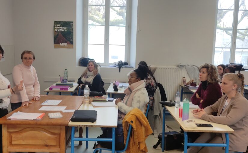 Initiation base LSF aux élèves de 2nde AEPE